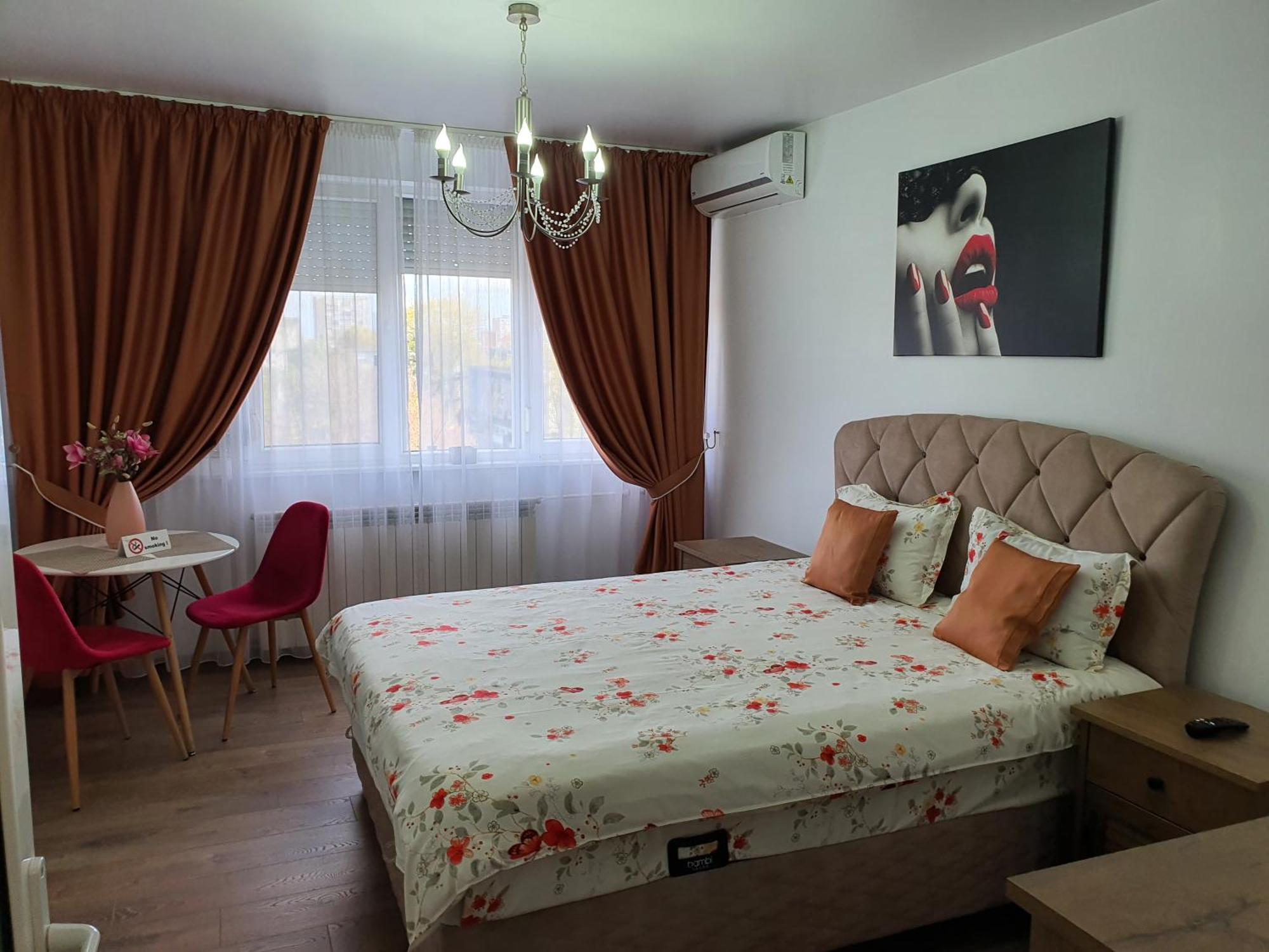 Chic Apartment- Place To Remember Галац Экстерьер фото