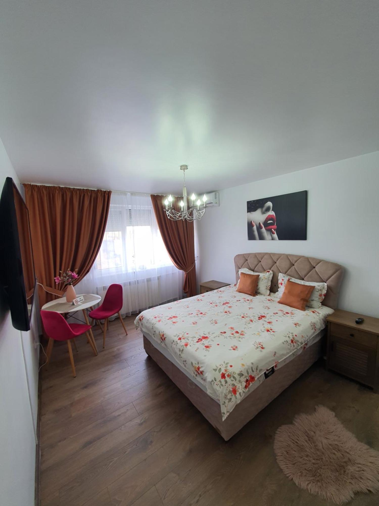 Chic Apartment- Place To Remember Галац Экстерьер фото
